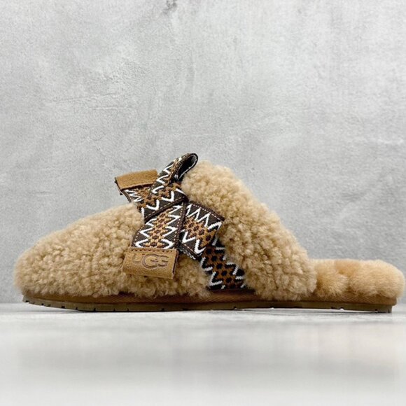 UGG Brown Bow Plush Slippers - Picture 2 of 9